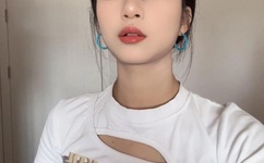 张津瑜落地窗9分多钟付费